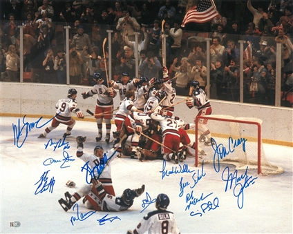 1980 "Miracle on Ice" USA Hockey Team Signed 16x20" Photo With 14 Signatures Including Eruzione, Craig & Johnson (Beckett GEM MINT 10)
